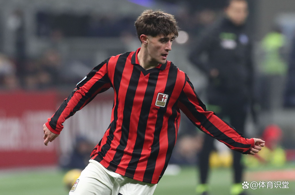 关于AC米兰训练开放日;赛前复出首秀引欢呼;NBA季后赛在即;年轻球员得到机会的信息 关于AC米兰训练开放日;赛前复出首秀引欢呼;NBA季后赛在即;年轻球员得到机会的信息