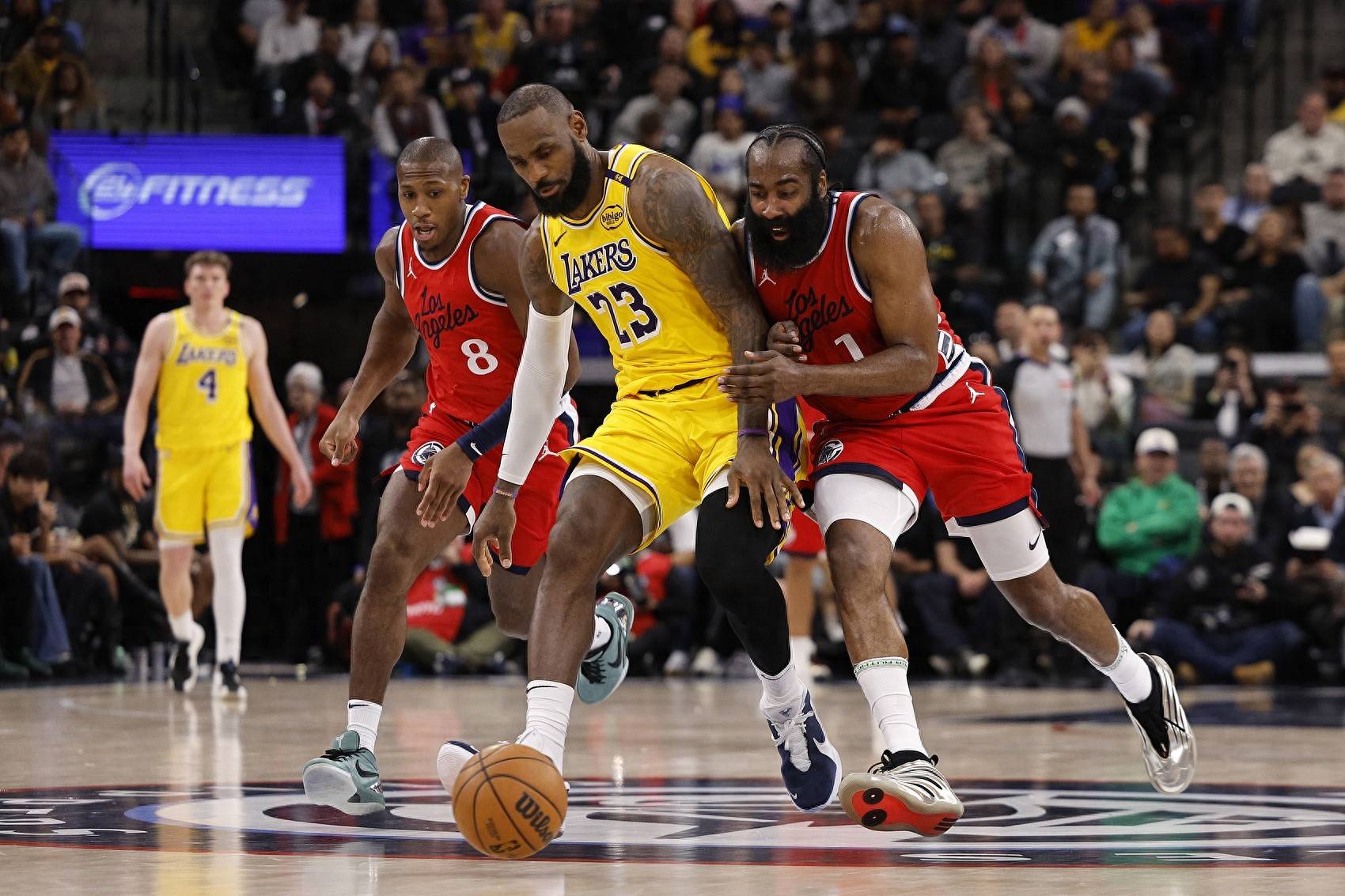 包含离谱！纽约尼克斯围绕NBA总决赛迎来里程碑转折点休斯敦火箭强势反弹，巴黎圣日耳曼围绕国王杯官宣签约的词条