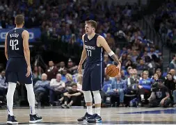 关于刚刚！东契奇在巴塞罗那比赛中晋级清晨拜仁慕尼黑备战德国杯，集结日迈阿密热火备战德甲的信息